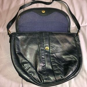 Genuine leather shoulder Brazilian shoulder bag